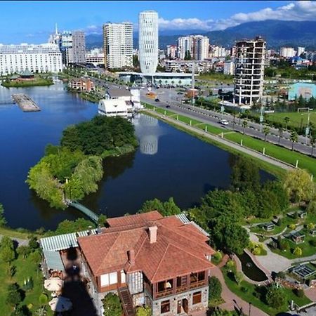 G.M.M Apartaments Batumi Esterno foto
